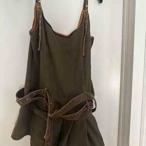 Lioness Brown Sleeveless Dress with Belt
Biker dress